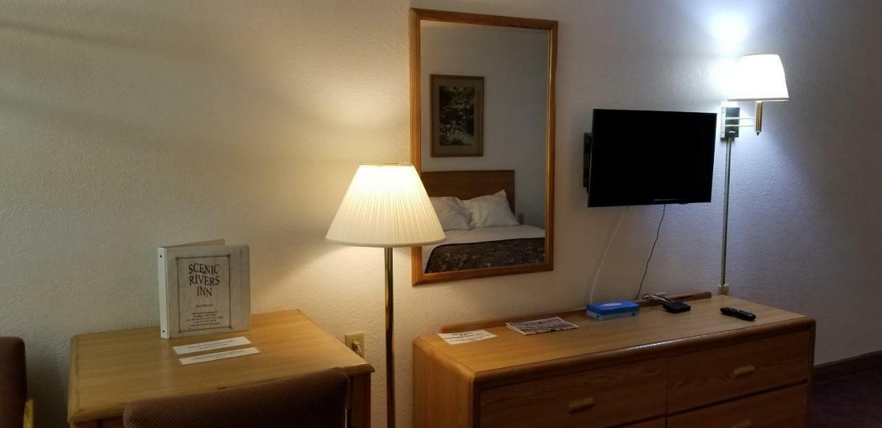 Scenic Rivers Motel 3*